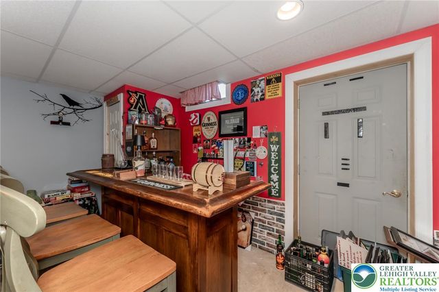 6 View Drive, Walnutport Boro, PA 18088