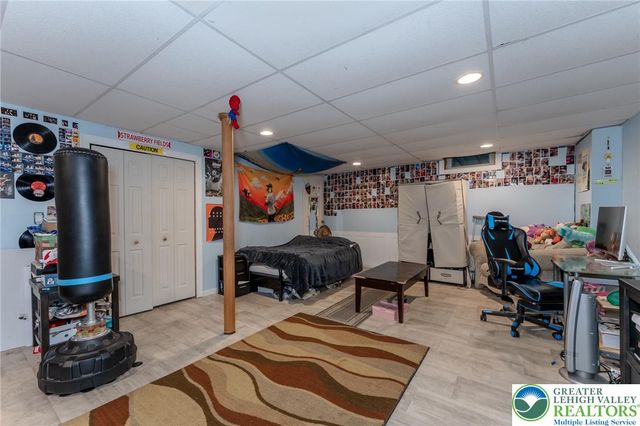 6 View Drive, Walnutport Boro, PA 18088