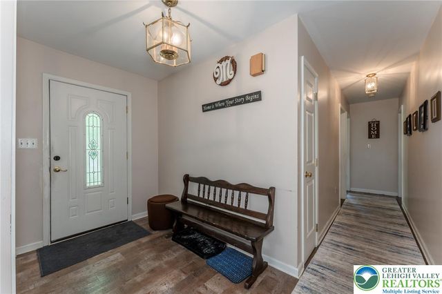 6 View Drive, Walnutport Boro, PA 18088