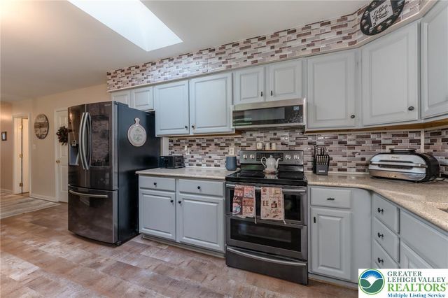 6 View Drive, Walnutport Boro, PA 18088