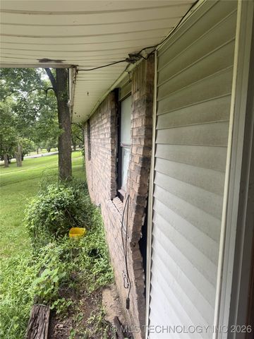 5090 S Robert Girten Road, Chelsea, OK 74016