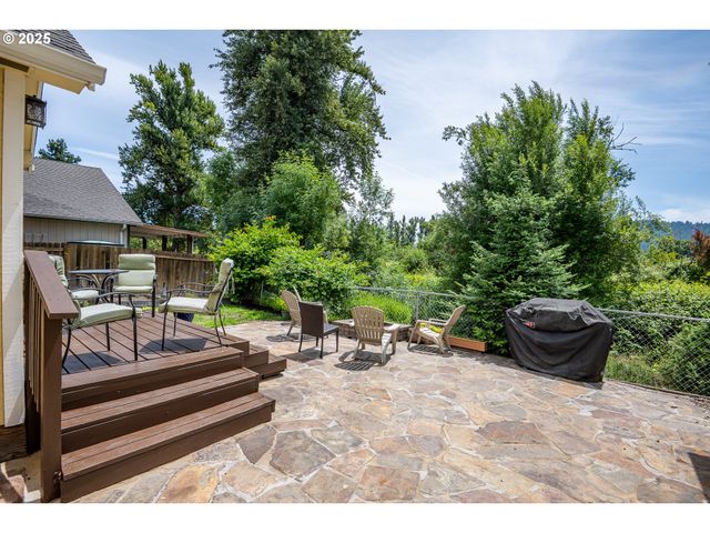 4217 COLE Way, Springfield, OR 97478