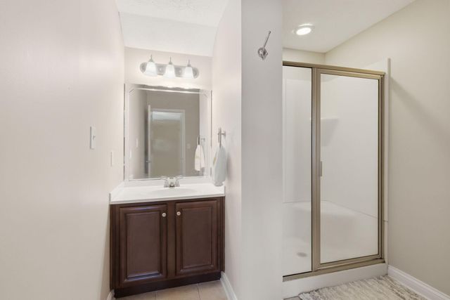 2414 Lake Park Road 6101, Lexington, KY 40502
