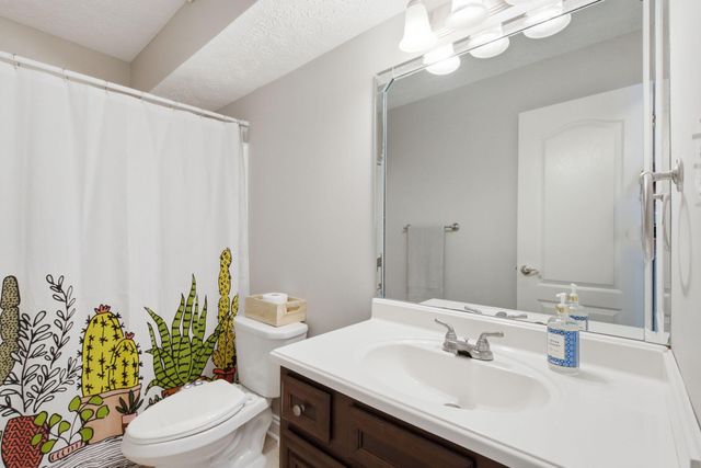 2414 Lake Park Road 6101, Lexington, KY 40502
