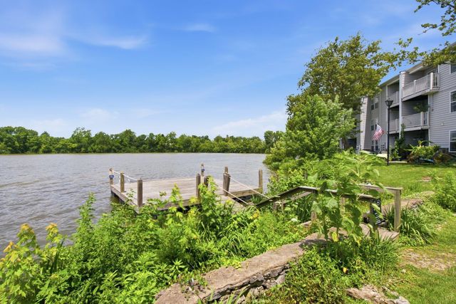 2414 Lake Park Road 6101, Lexington, KY 40502