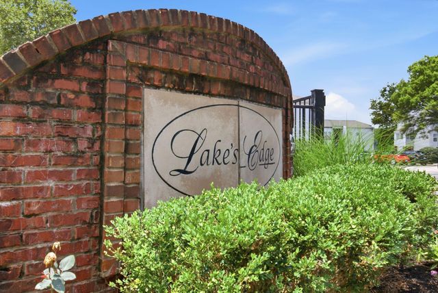 2414 Lake Park Road 6101, Lexington, KY 40502