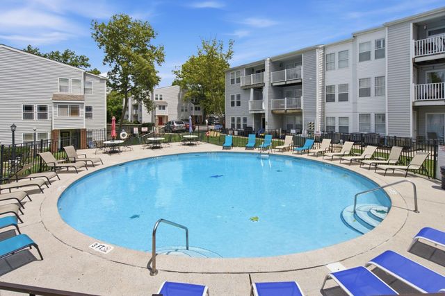 2414 Lake Park Road 6101, Lexington, KY 40502