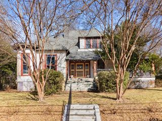 911 W Houston, Tyler, TX 75702