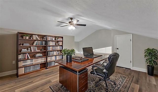 260 VILLAGE CREST COURT, Lakeland, FL 33809