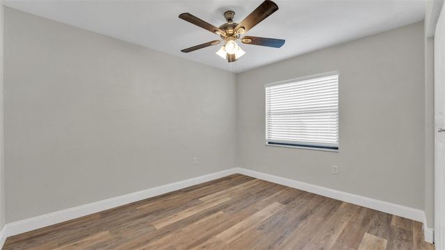 260 VILLAGE CREST COURT, Lakeland, FL 33809