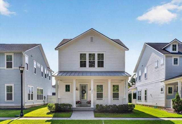 206 W Respite Lane, Summerville, SC 29483