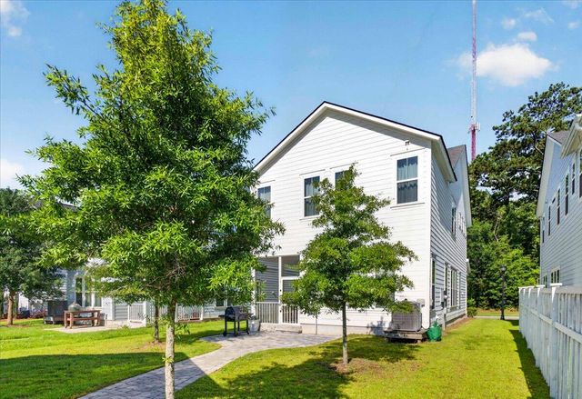 206 W Respite Lane, Summerville, SC 29483