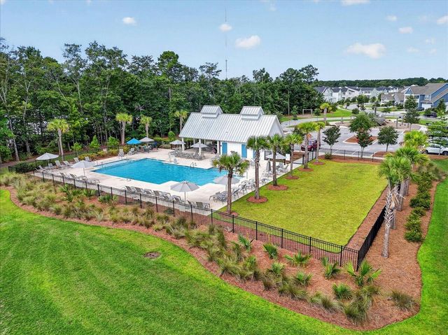 206 W Respite Lane, Summerville, SC 29483