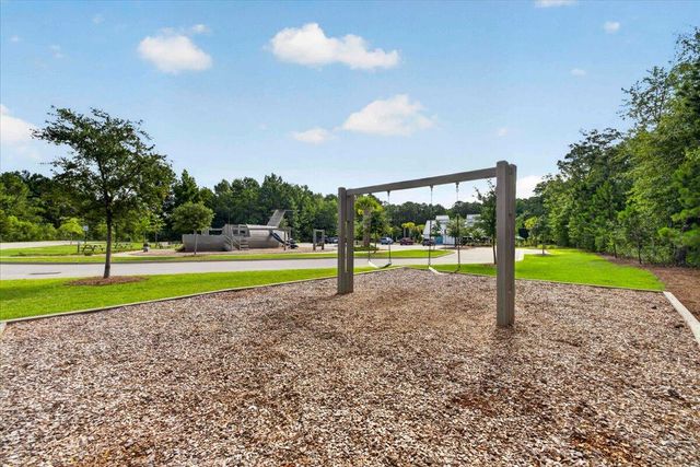 206 W Respite Lane, Summerville, SC 29483