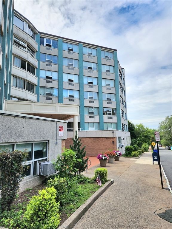 101 Mulberry Street 219, Springfield, MA 01105