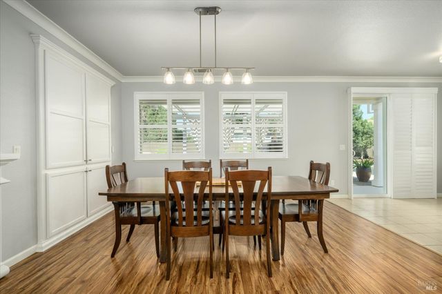 430 Longwood Pl, Vacaville, CA 95688