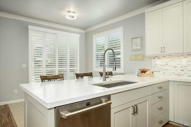 430 Longwood Pl, Vacaville, CA 95688