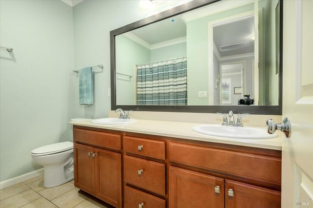 430 Longwood Pl, Vacaville, CA 95688