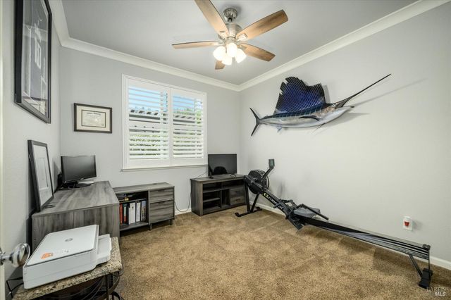 430 Longwood Pl, Vacaville, CA 95688