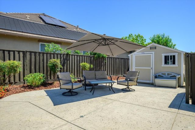 430 Longwood Pl, Vacaville, CA 95688