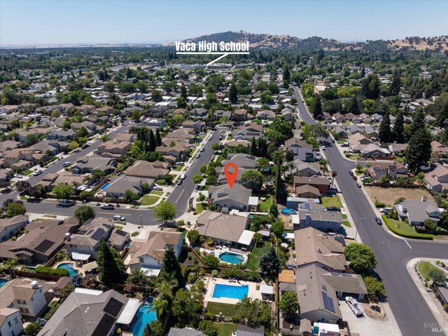 430 Longwood Pl, Vacaville, CA 95688