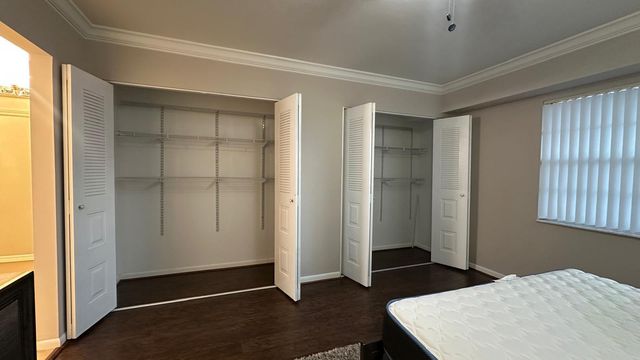 3300 W Rolling Hills Circle 708, Davie, FL 33328