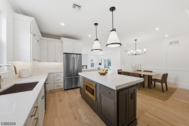 8 Lionel St, Clark Twp., NJ 07066
