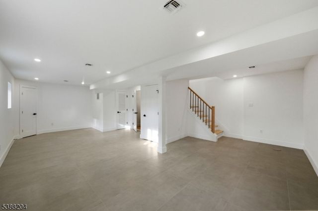8 Lionel St, Clark Twp., NJ 07066