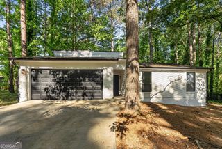 3208 Berrong Way, Stone Mountain, GA 30087