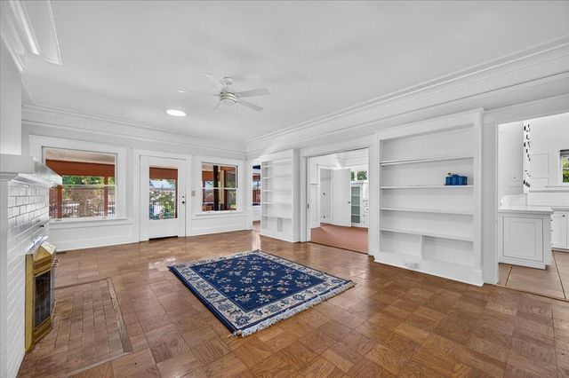 641 E Yale Avenue, Fresno, CA 93704