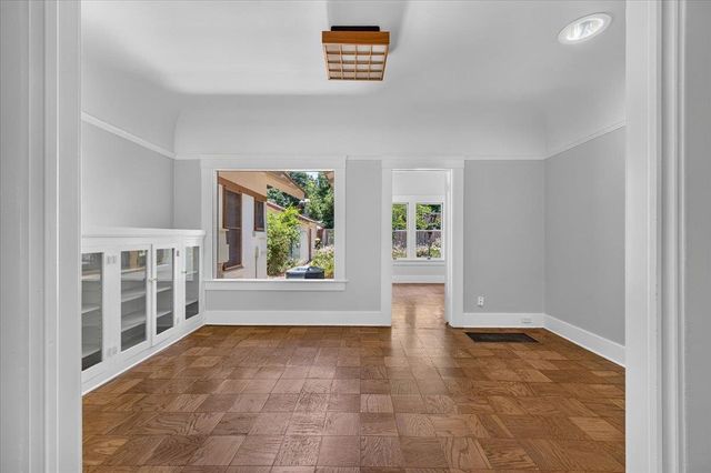 641 E Yale Avenue, Fresno, CA 93704