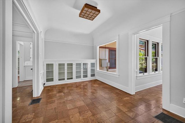 641 E Yale Avenue, Fresno, CA 93704