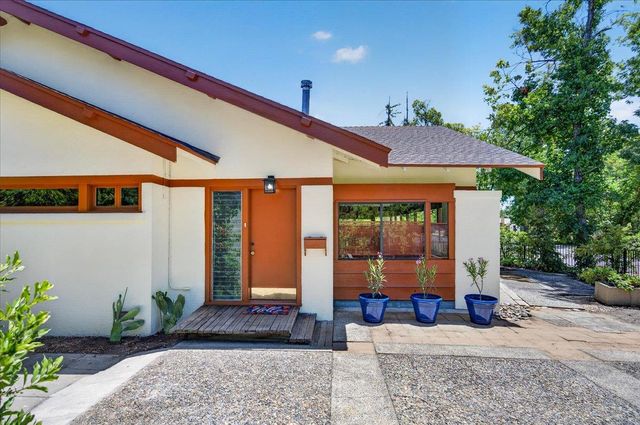 641 E Yale Avenue, Fresno, CA 93704