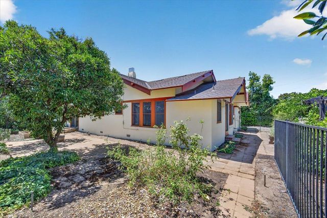 641 E Yale Avenue, Fresno, CA 93704