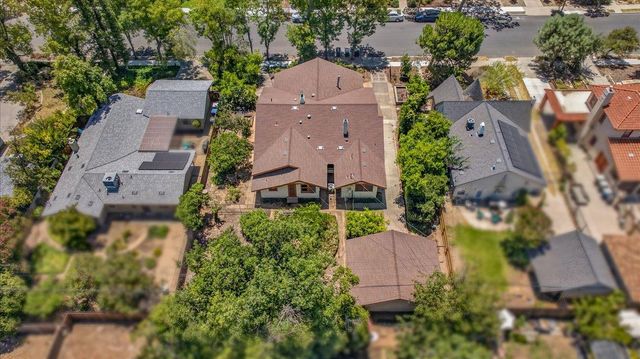 641 E Yale Avenue, Fresno, CA 93704