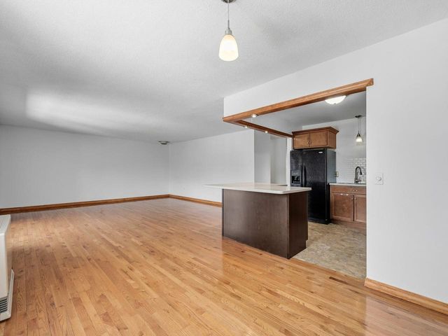 16 Bayberry Lane, South Burlington, VT 05403