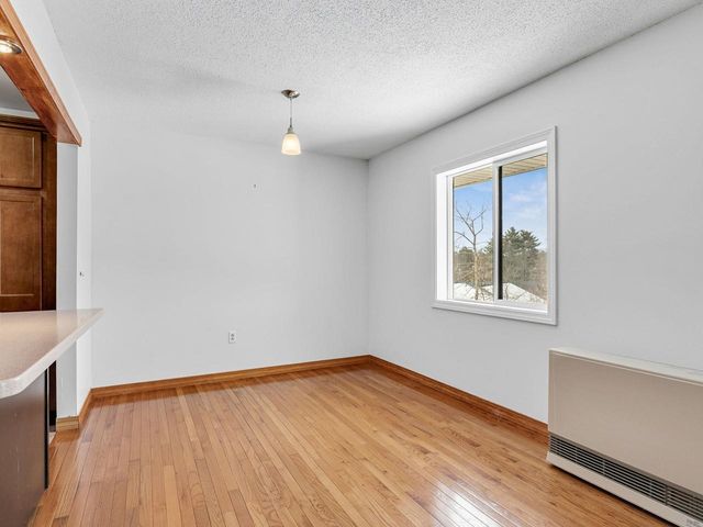 16 Bayberry Lane, South Burlington, VT 05403