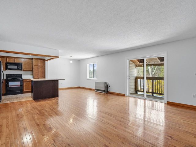 16 Bayberry Lane, South Burlington, VT 05403