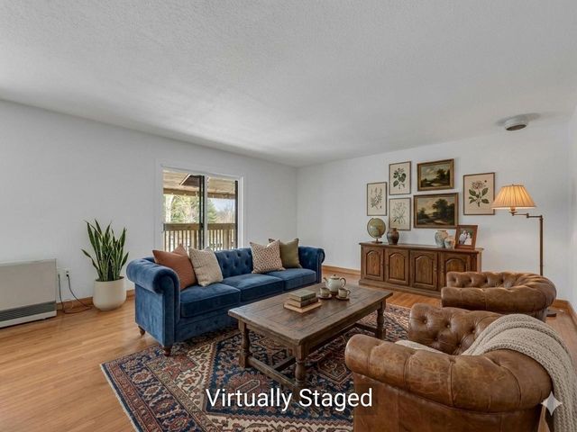 16 Bayberry Lane, South Burlington, VT 05403