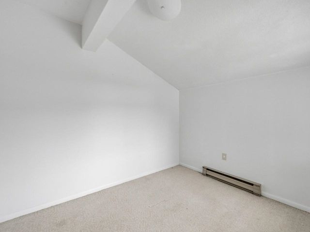 16 Bayberry Lane, South Burlington, VT 05403