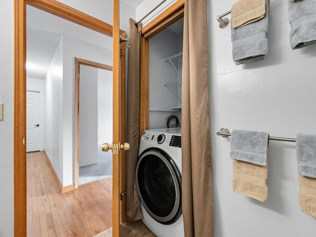 16 Bayberry Lane, South Burlington, VT 05403