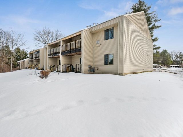 16 Bayberry Lane, South Burlington, VT 05403