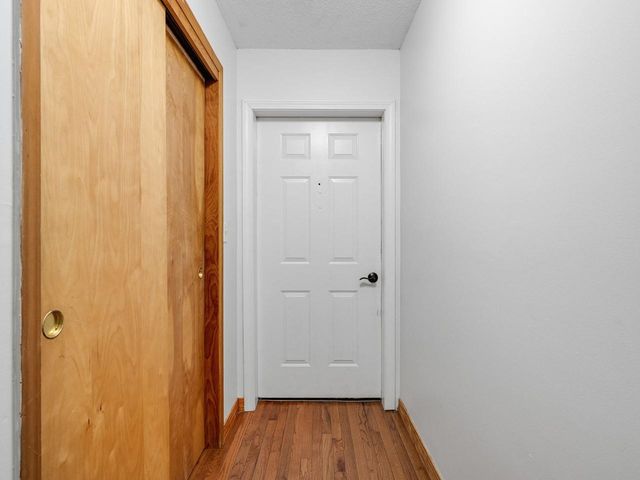 16 Bayberry Lane, South Burlington, VT 05403