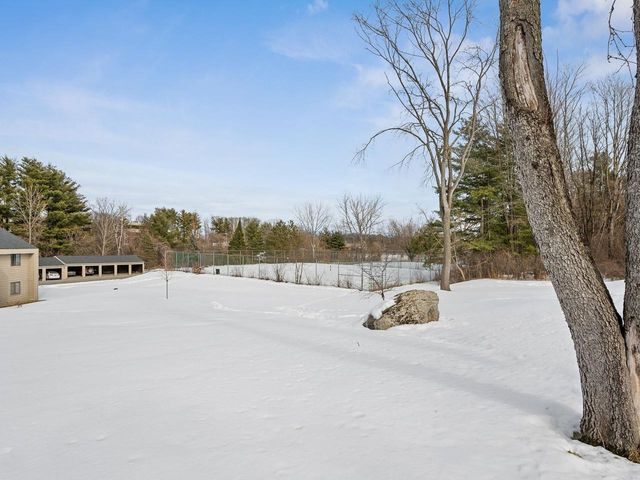 16 Bayberry Lane, South Burlington, VT 05403