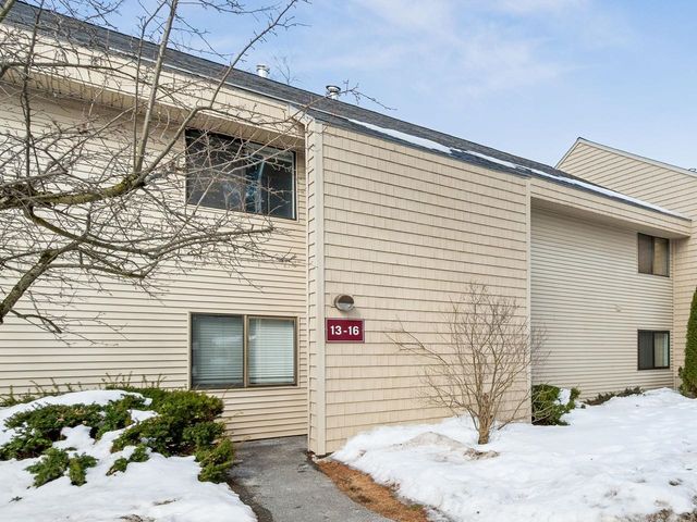 16 Bayberry Lane, South Burlington, VT 05403