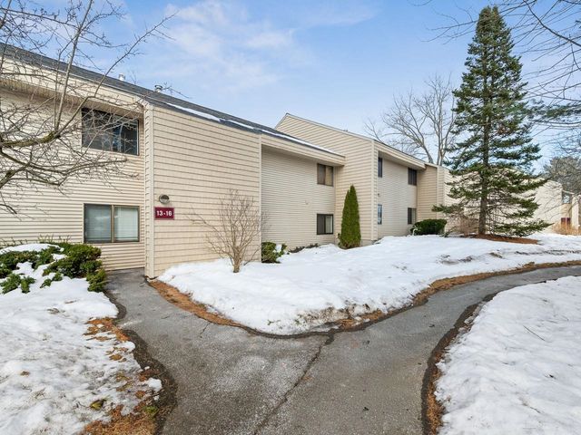 16 Bayberry Lane, South Burlington, VT 05403