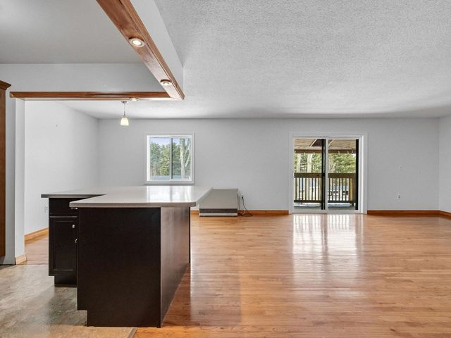 16 Bayberry Lane, South Burlington, VT 05403