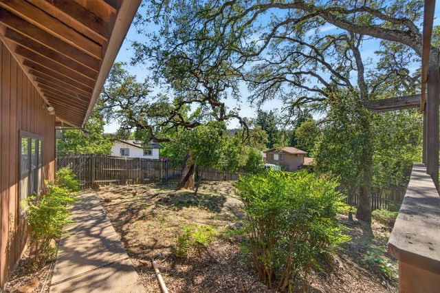 3045 Latham Ln, El Dorado Hills, CA 95762
