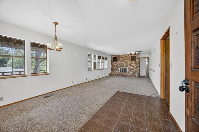 3045 Latham Ln, El Dorado Hills, CA 95762