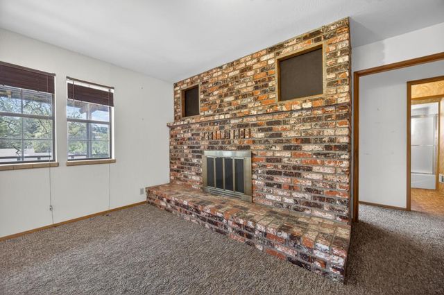 3045 Latham Ln, El Dorado Hills, CA 95762